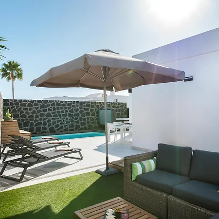 Aridane, Jacuzzi&heated Pool Villa