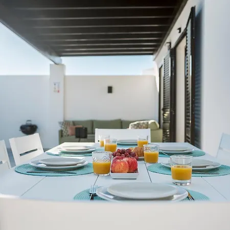 Aridane, Jacuzzi&heated Pool Villa