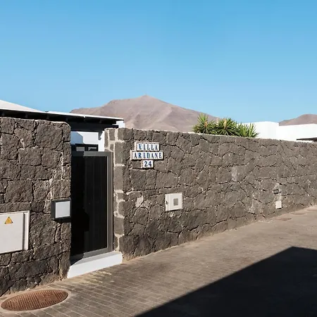 Aridane, Jacuzzi&heated Pool *